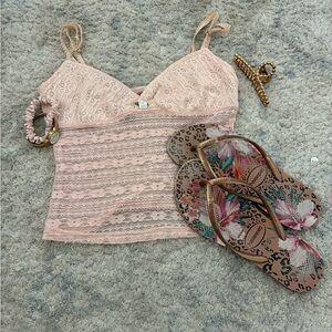 Edikted Blush Lace Rose Camisole/Tank top 🩰